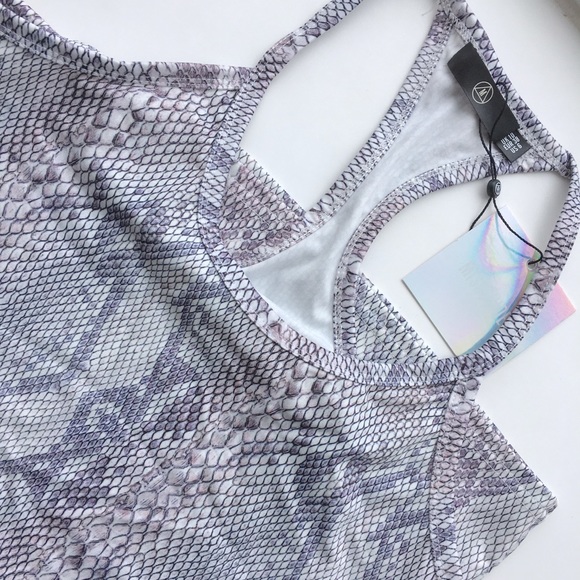 ASOS animal Active Gym Vest & Legging bundle NWT - Picture 3 of 5